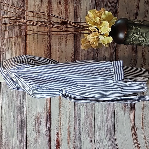 NWT FREE ASSEMBLY STRIPED LONG SLEEVE BELTED BUTTON-UP SHIRT DRESS - Picture 9 of 15